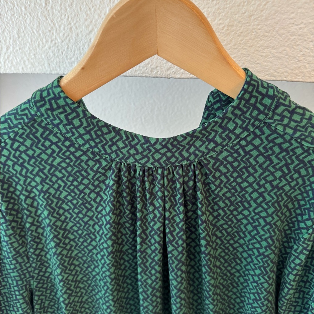 Leota Green and Black Long Sleeve Dress
